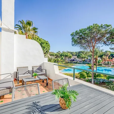 Life El Presidente Penthouse Pool View アパート
