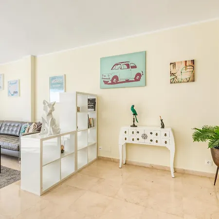 아파트 Life El Presidente Penthouse Pool View