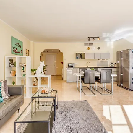 Daire Life El Presidente Penthouse Pool View Estepona