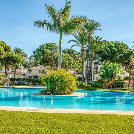 Life El Presidente Penthouse Pool View Daire Estepona